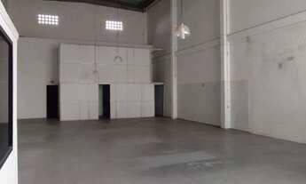 Imagem 3: Galpão para alugar, 300 m² por R$ 3.000/mês - Avenida Nóide Cerqueira - Feira de Santana