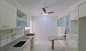 Imagem 5: Amplo apartamento no centro, próximo à av. beira-mar e colégio catarinense