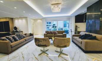 Imagem 6: Um Verdadeiro Palácio, um sonho 923 metros de área construída e um terreno de 815metros, j