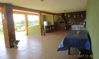 Imagem 4: Casa com 442m2 a/c, 1.000m2 de terreno, 4 dorms., dentro de condominio fechado em Extrema