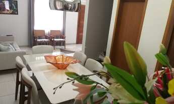 Imagem 2: Casa Residencial no Bairro GRANJA DOS CAVALEIROS