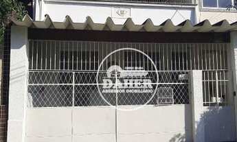 Imagem 1: Daher Vende: Casa c/Terraço e Garagem 2 Quartos, 218 m², próximo à Via Principal, em Quint