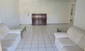 Imagem 6: Apartamento com 4 quartos sendo 1 suíte, wc social, wc serviço, varanda, armários, 2 vagas