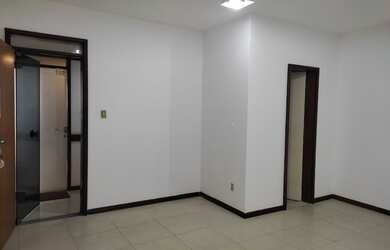 Imagem 3: Escritório para aluguel com 33 m², banheiro privativo, vaga em Pituba - Salvador - BA