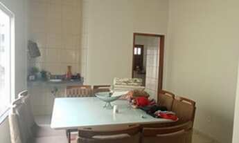 Imagem 7: Casa duplex para aluguel e venda tem 300 metros quadrados com 5 quartos