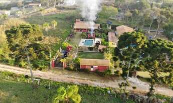 Imagem: Linda chácara com piscina a venda em