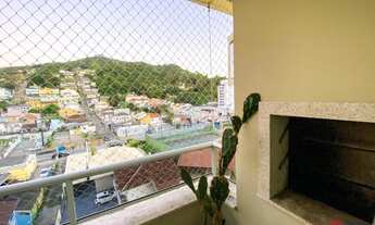 Imagem 2: Apartamento para venda tem 62 metros quadrados com 2 quartos em Pantanal - Florianópolis