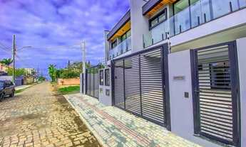 Imagem 4: Sobrado para Venda em Balneário Piçarras, Itacolomi, 3 dormitórios, 3 suítes, 3 banheiros