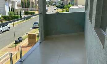 Imagem 4: Casa de condomínio sobrado para venda tem 311 metros quadrados com 3 quartos