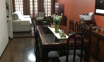 Imagem: Sobrado no Satélite para venda, possui