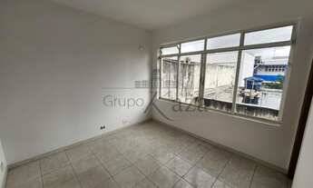 Imagem 2: Sala Comercial Piso Superior - Centro - 25m²
