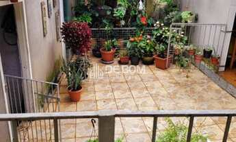 Imagem 4: Casa à venda no bairro Vila Nova, com três dormitórios, dois banheiros, sala de estar e de