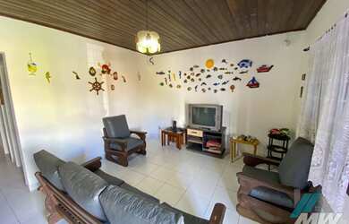 Imagem 2: Oportunidade casa com piscina no centro de Imbé