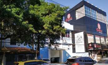 Imagem 1: Sobrado para venda tem 396 metros quadrados com 7 quartos em Centro - São José dos Campos