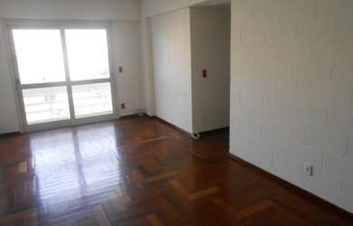 Imagem 2: Porto Alegre - Apartamento Padrão - Bom Fim