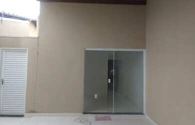 Imagem 2: Casa para aluguel tem 100 m2 com 03 quartos no Bairro Santa Rosa - Uberlândia - MG