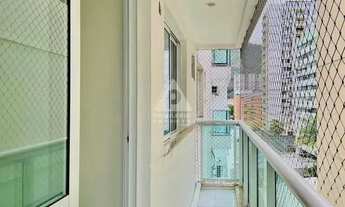 Imagem 2: Apartamento de 2 Quartos em transversal com varanda e vaga!