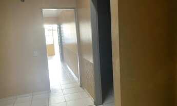 Imagem 4: Alugo casa com 2 quartos na QNN 17 conjunto G próximo ao metrô ótima localização