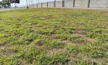 Imagem 5: Casa de condomínio para venda possui 371 metros quadrados com 1 quarto