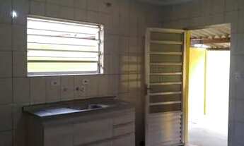 Imagem 3: Aluga-se casa de 3 dormitorios, no Centro em frente ao parque da cidade