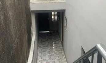 Imagem 2: Casa para aluguel possui 200 metros quadrados com 4 quartos em Vila Linda - Santo André