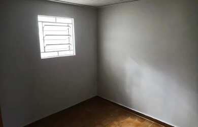 Imagem 7: CASA SETOR UNIÃO COM 3 QUARTOS SENDO 1 SUÍTE SALA COZINHA BANHEIRO SOCIAL ÁREA DE SERVIÇO