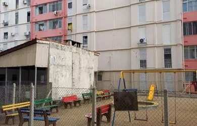 Imagem 3: PORTO ALEGRE - Apartamento Padrão - HUMAITA