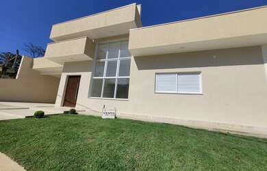 Imagem 3: Condomínio Terras do Vale, térrea para venda com 3 quartos, suíte. quintal com piscina