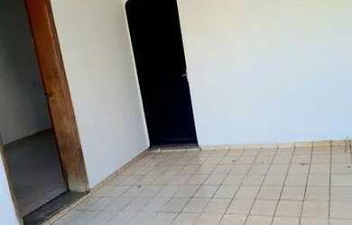 Imagem 3: Casa Sobrado, no Centro de Votuporanga, 400 mts da Catedral. Rua MatogrossoxMinas