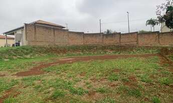 Imagem 2: Já Pensou em Ter Algo que vale a Pena, Tem Tudo esse Terreno