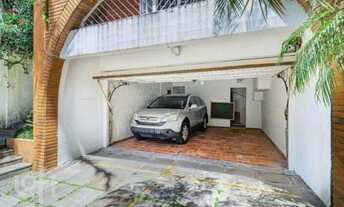 Imagem 3: Casa à venda Rua Germano Petersen Júnior, Auxiliadora - Porto Alegre