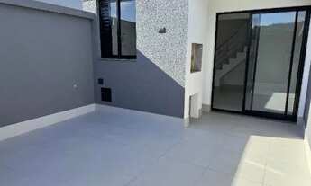 Imagem 4: Duplex Diferenciado, 1 suíte, + 1 lavabo, sala e cozinha integradas e área externa com chu