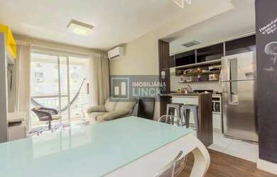 Imagem 2: Apartamento com sacada no bairro Passo da Areia