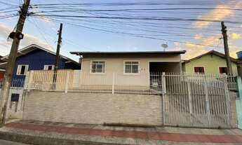 Imagem 3: Casa à venda, no Bairro Forquilhas, São José-SC, com 3 quartos, sendo 1 suíte, com 2 vagas