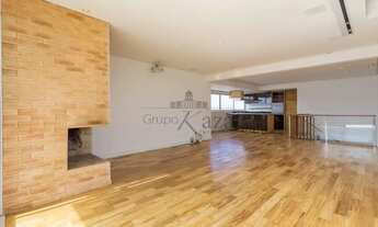 Imagem 3: Cobertura Duplex - Alto de Pinheiros - 3 Dormitórios - 241m²