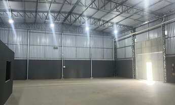 Imagem 2: Garpão com 740m² para locação no bairro cordeiros