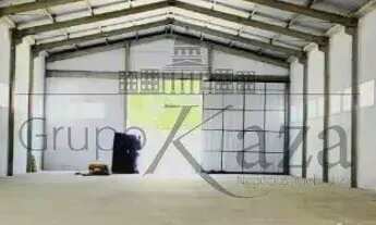 Imagem 4: Lindo Galpão 1562m² - novo nunca habitado - ideal para estoque, estacionamento, empresas