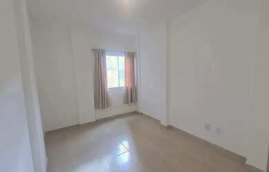 Imagem 3: Imóvel para aluguel possui 50 metros quadrados com 2 quartos em Sol e Mar - Macaé - RJ