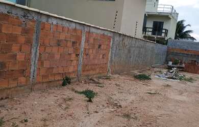 Imagem 3: Terreno de frente para praia rasa em Búzios