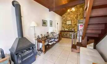 Imagem 6: Casa à venda com 3 quartos, 1m² - São Sebastião - Petrópolis/RJ