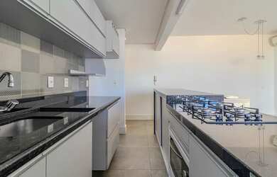 Imagem 7: Apartamento com 82 metros 3 quartos 1 vaga no bairro Passo da Areia em Porto Alegre - RS