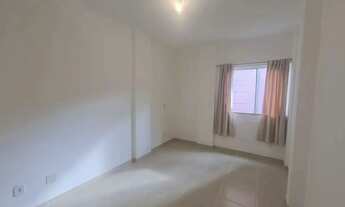 Imagem 2: Imóvel para aluguel possui 50 metros quadrados com 2 quartos em Sol e Mar - Macaé - RJ