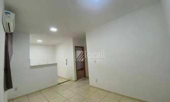 Imagem 2: Apartamento com 2 dormitórios, 54 m² - venda por R$ 175.000 ou aluguel por R$ 1.300/mês