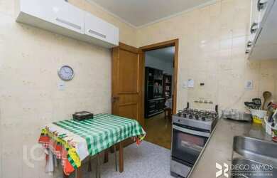 Imagem 16: Apartamento à venda em Menino Deus com 89 m², 2 quartos, 1 vaga