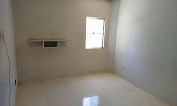 Imagem 4: 1/4 escada pimeiro andar,nao tem garagem,a 100mt praia,mercdo