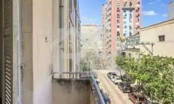 Imagem 6: Apartamento de 2 dormitórios com sacada no bairro Bom Fim