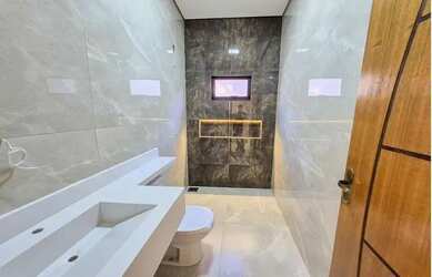 Imagem: Casa 3 Quartos com Porcelanato e Mármore