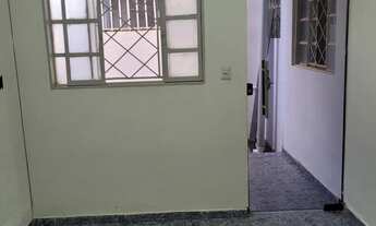 Imagem 2: Aluga-se Casa de Fundo