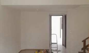 Imagem 2: Sobrado para venda com com 3 quartos sendo 1 suíte