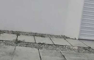 Imagem 2: Imóvel para venda com 80 metros quadrados com 3 quartos em Ouro Verde - Rio das Ostras - R